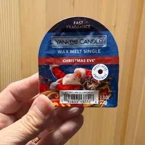 Yankee Candle Christmas Eve Wax Melt with Santa Design